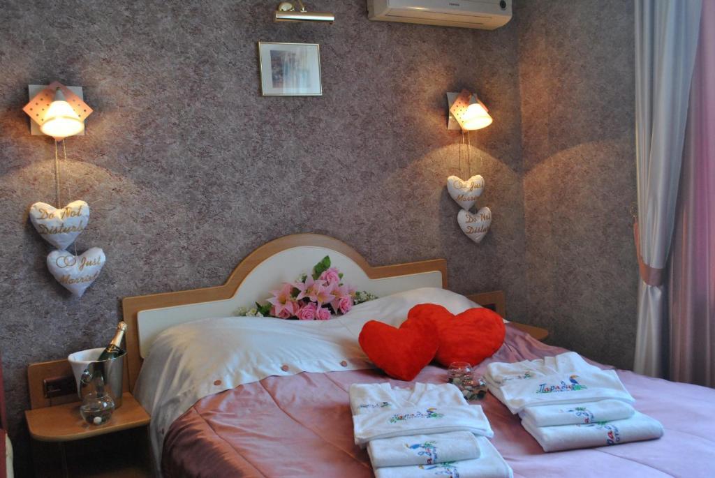 Paradise Hotel Homel Zewnętrze zdjęcie